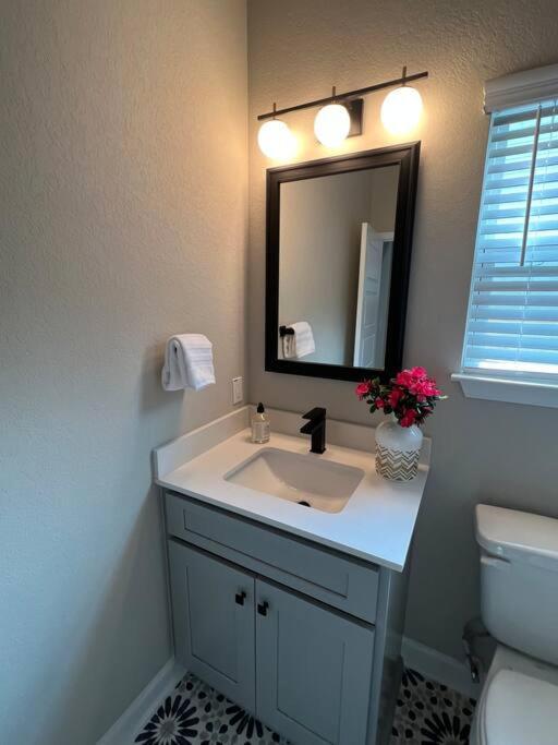 The Retreat At Rigsby-all New 3bdrm/2.5 Bath